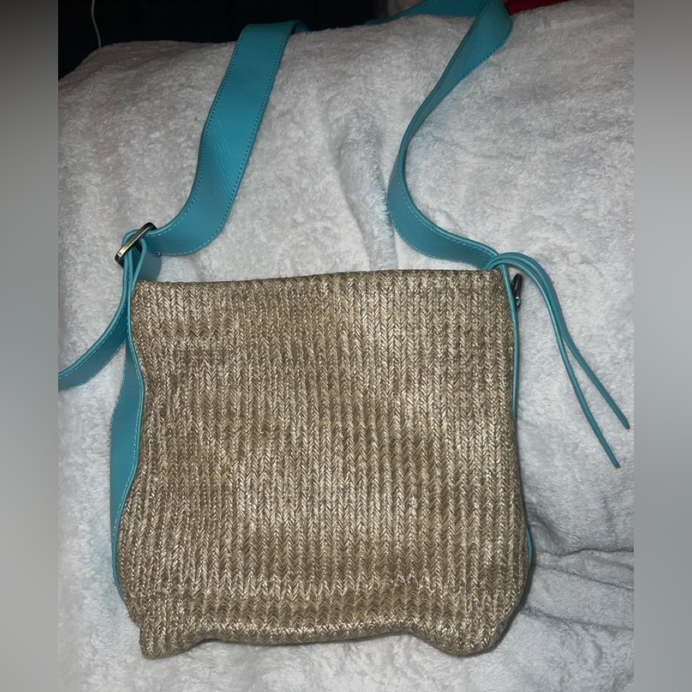 Hobo raffia woven shoulder/crossbody bag in tan and blue